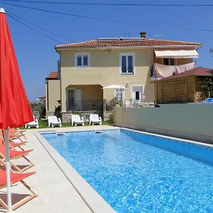 Apartman Ela, Umag
