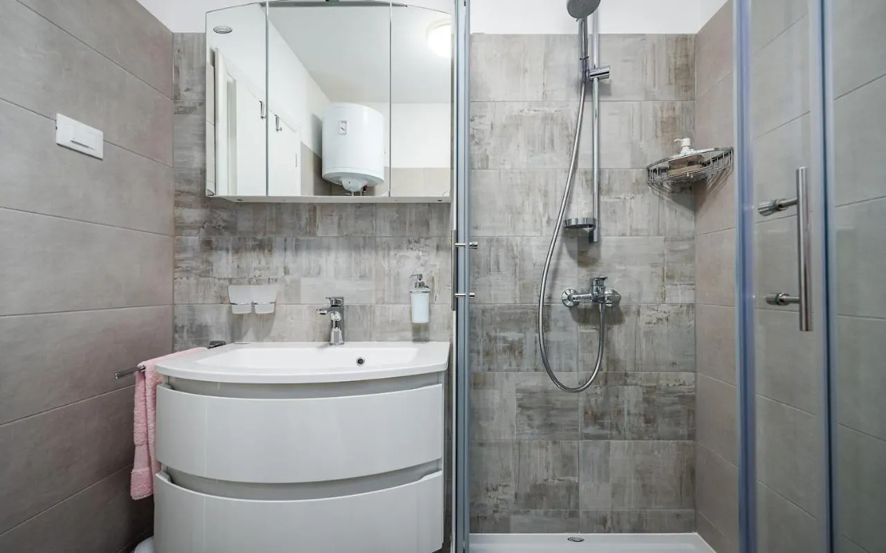 Sofia House With Apartment Umag