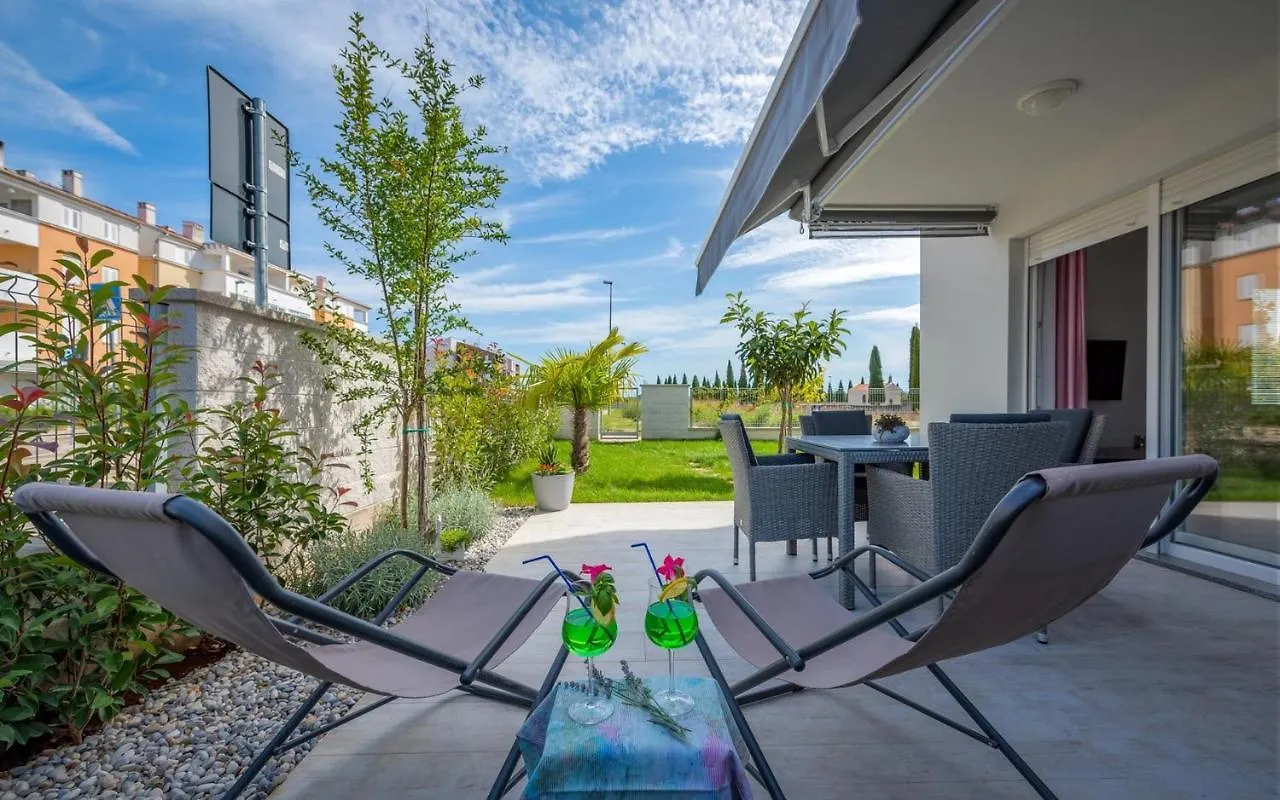 Sofia House With Apartment Umag Croatia